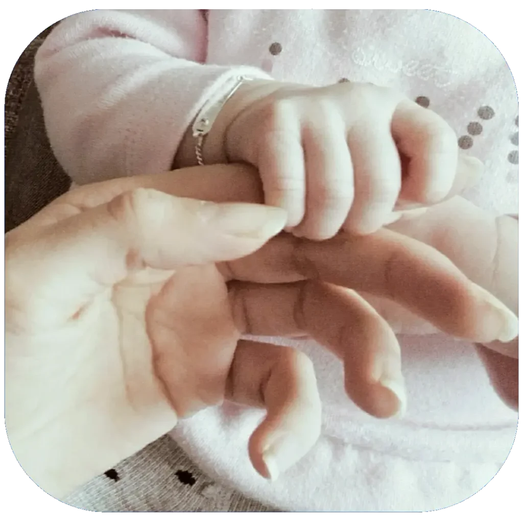 Een hoogsensitief kind vindt diepe ontspanning tijdens een Reiki sessie.